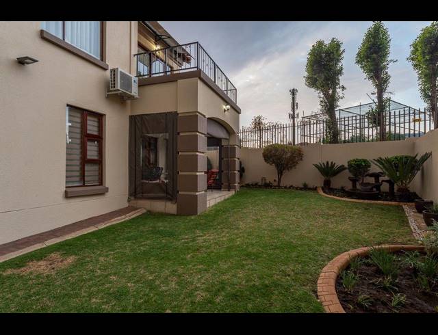 3 BEDROOM TOWNHOUSE SOLD IN MULBARTON